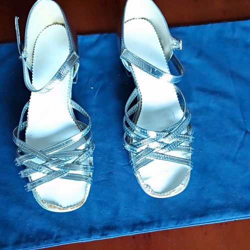 Women silver strappy open - silver,