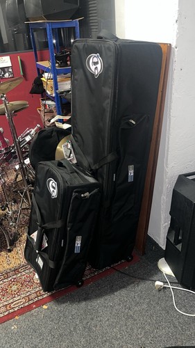 Protection racket hardware bag - protection,