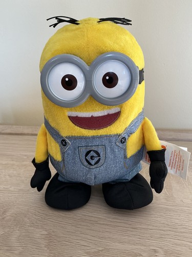 Walking talking minion - walking,