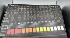 Roland Aira TR-8S Rhythm Performer Production Controller Drum Machine