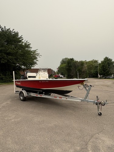 Mako center console boat - console,