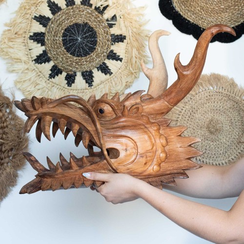 Live size dragon - dragon, carving