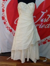 Wedding dress plus size 28