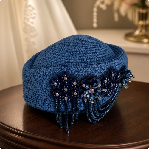 Short brim woven hat - hat, with