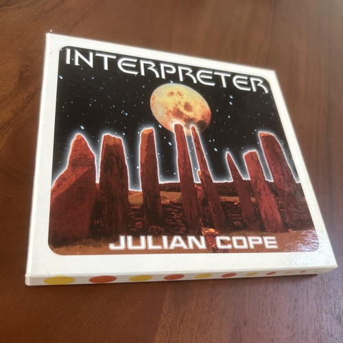 Interpreter julian cope - by,