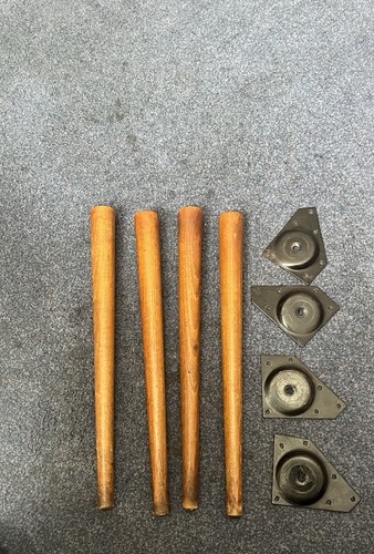 Set tapered wooden - of,