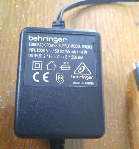 Pin behringer mxjp3 - 18.5v, 3-pin
