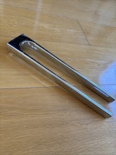 Kueco Moll - Hand Towel Holder Chrome