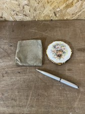 Stratton Vintage Powder