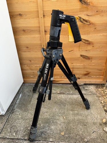 Slik af2100 camera tripod - camera, with