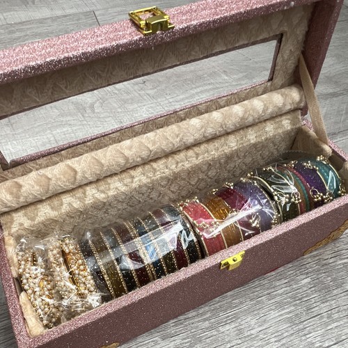 Pink velvet lined bangle - pink, box