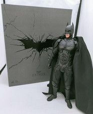 Hot Toys Batman The Dark