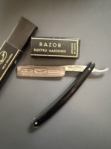Vintage electric razor - electric,