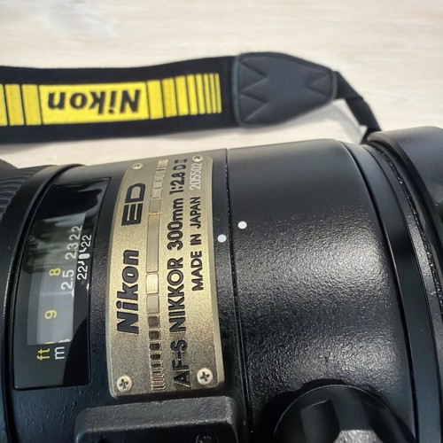 Nikon nikkor 300mm f2 8g - 300mm, f2.8g