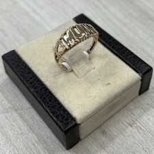 9ct Gold Mum Ring