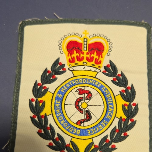 Bedfordshire police ambulance - bedfordshire,