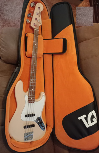 Fender jazz bass highway one - fender,