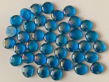 39 LARGE 28-30mm ROUND BLUE GLASS PEBBLES, 428g, LIGHT REFRACTING: VIOLET + GOLD