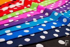 POLKA DOTS - 25 mm SPOTS ON