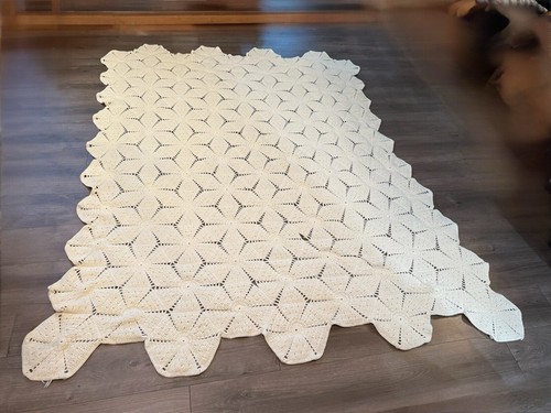 Handmade crochet blanket - handmade, bed