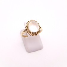 9ct Yellow Gold Traditional Twisted Border Moonstone Cabochon Solitaire Ring -AF