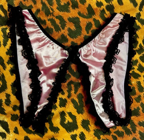 Liquid satin pink - black, frilly