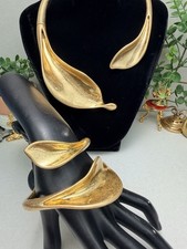 ZARA Statement Gold Sculptural