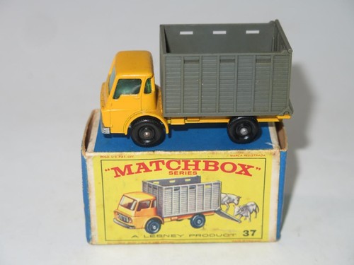 Matchbox regular wheels - 1-75,