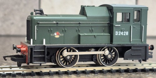Hornby r875 class shunter - hornby,