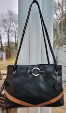 Gigi Black & Tan Multi-pocket