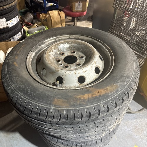 Iveco daily wheel and tyre - iveco,