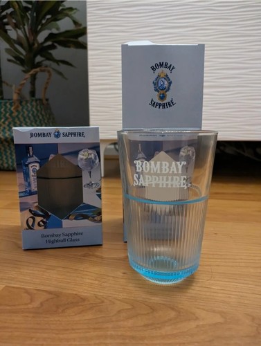 Bombay sapphire gin - 1,
