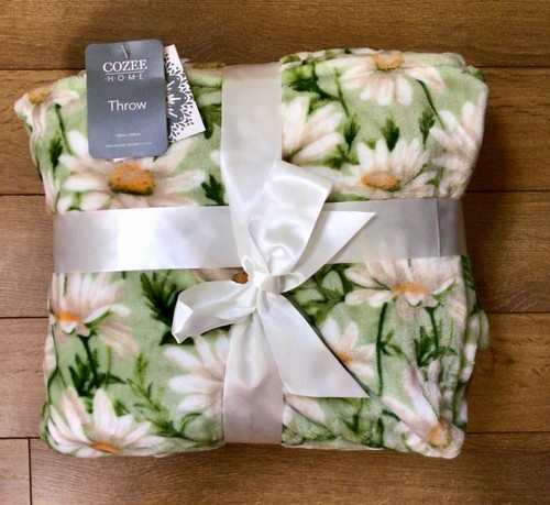Cozee home green daisy print - daisy,