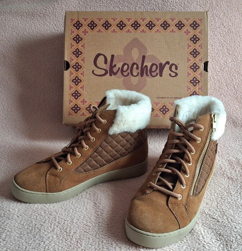 Bnib women skechers - bnib,