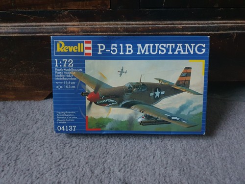 04137 revell p 51b - 04137, 1:72