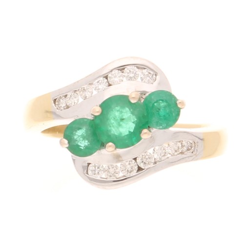 18carat yellow gold emerald - 18carat,