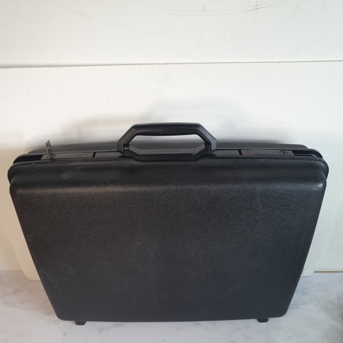 Vintage black samsonite hard - samsonite,