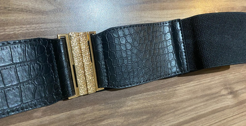 Elasticated gold buckle belt - buckle,