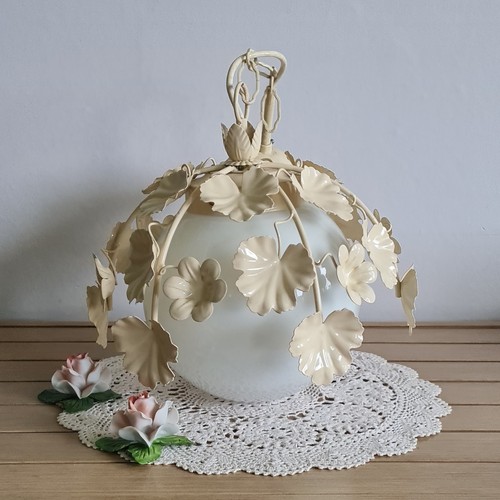 Rare vintage cream tole - rare,
