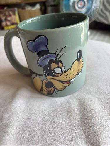 Disney store large goofy mug - store,