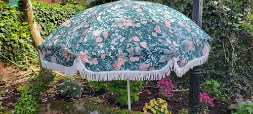 Vintage garden parasol - pink, &