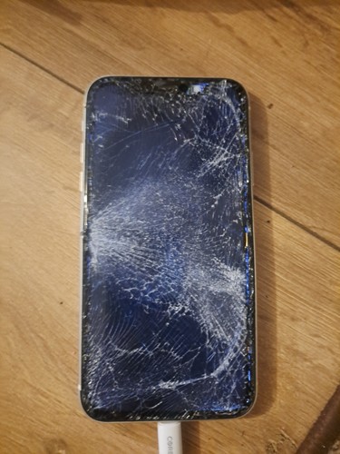 Apple iphone white faulty - iphone,