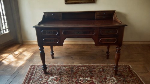 Victorian style antique - style,