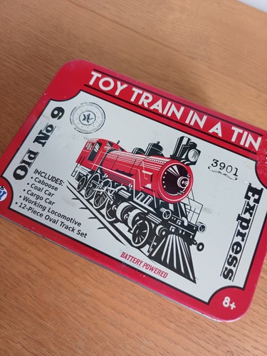 Toy train tin old - in,