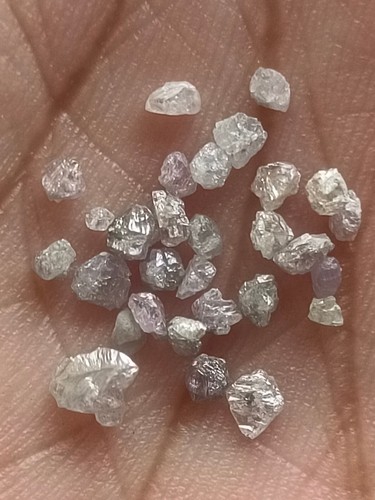 Rough diamond pink - rough,