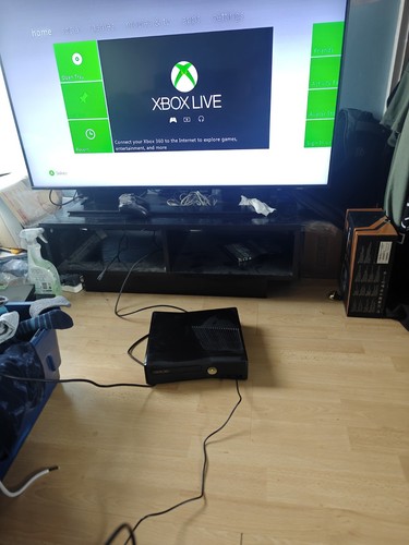 Xbox 360 slim 250gb console - 250gb,