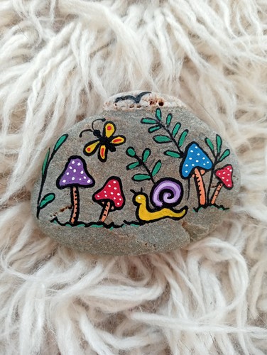 Painted rock art hand - ,