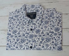 TWISTED SOUL Mens white & blue