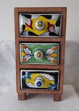 MANGO WOOD CHEST WITH FEET 3