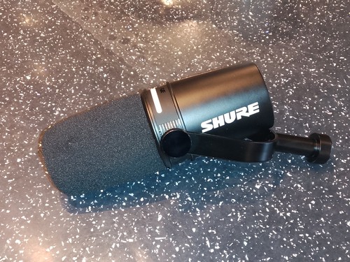 Shure mv7 podcast - mv7+, hybrid
